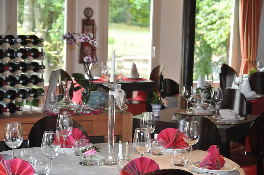 Hotel - Restaurant Le Moulin De Villiers Nouan-le-Fuzelier المظهر الخارجي الصورة