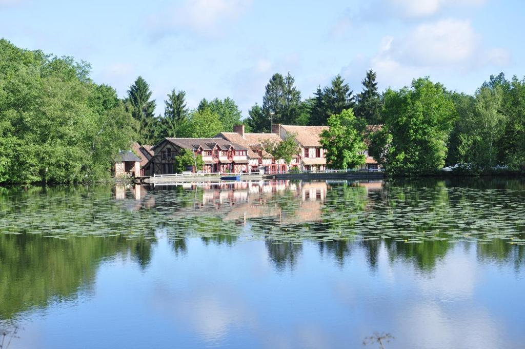 Nouan-le-Fuzelier Hotel - Restaurant Le Moulin De Villiers المظهر الخارجي الصورة