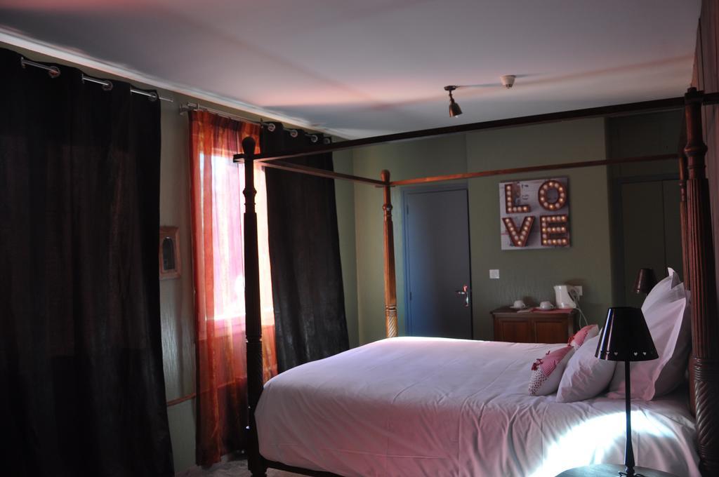 Hotel - Restaurant Le Moulin De Villiers Nouan-le-Fuzelier المظهر الخارجي الصورة